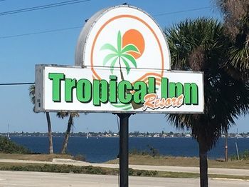 Tropical Inn Palm Bay Eksteriør billede